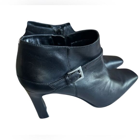 Bandolino Leather Square Toe 3” Heel Booties. Black Size 6.5. - Picture 3 of 7